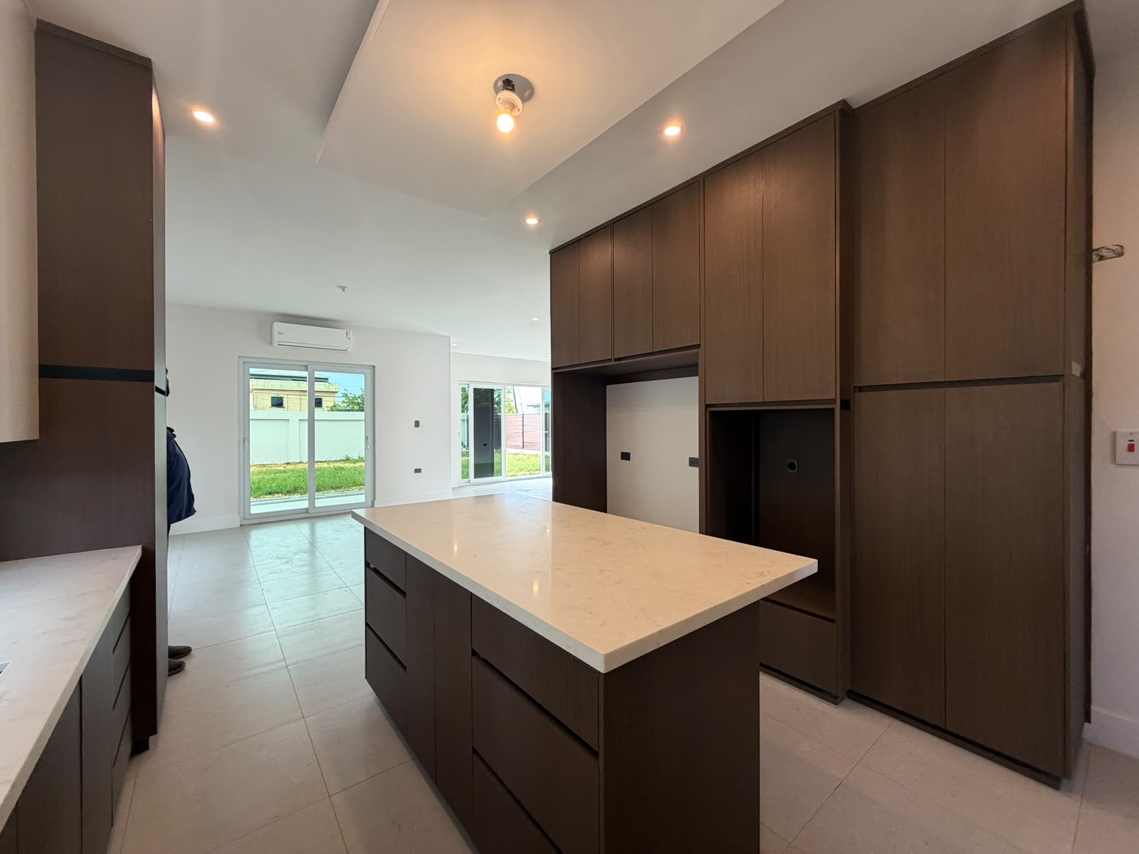 Large modern kitchen with island